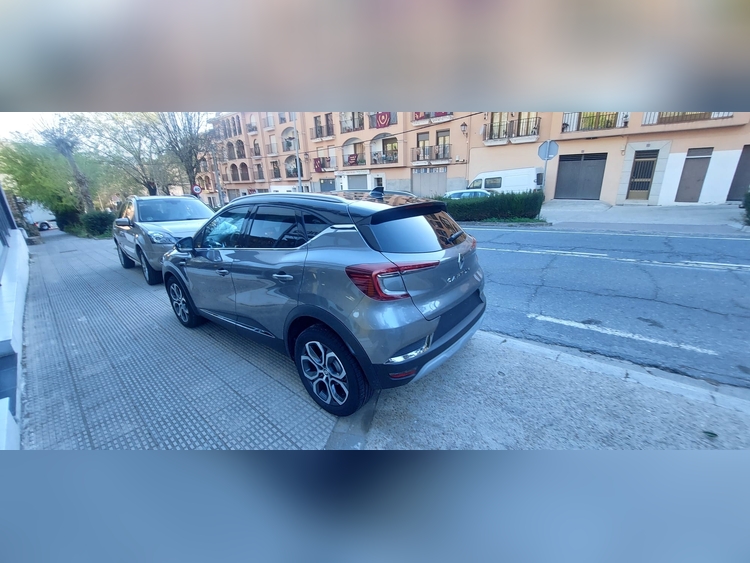 Renault Captur 1.3 TCE 140CV foto 7